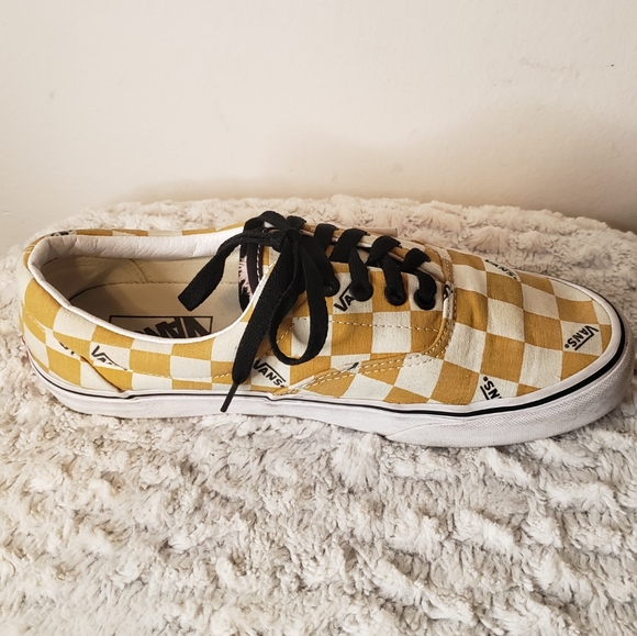 Vans Checkered Skate Shoes - Picture 8 of 9